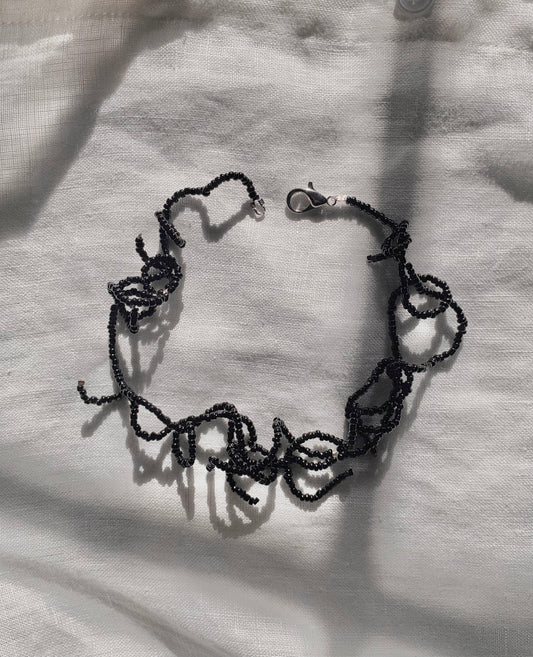 “BUNCH OF HAIR” necklace