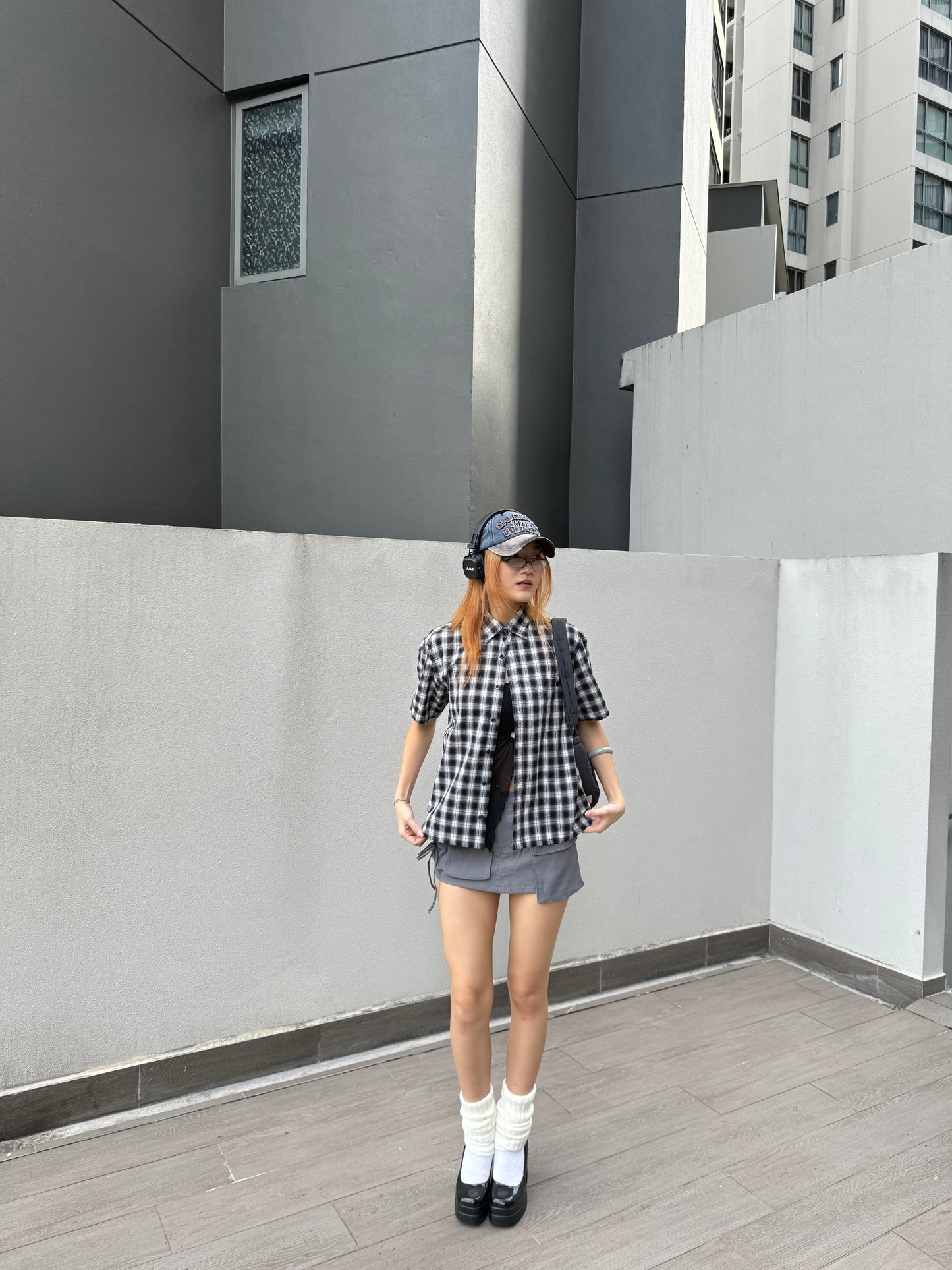 Vintage Cropped Collared Shirt - Checkered black