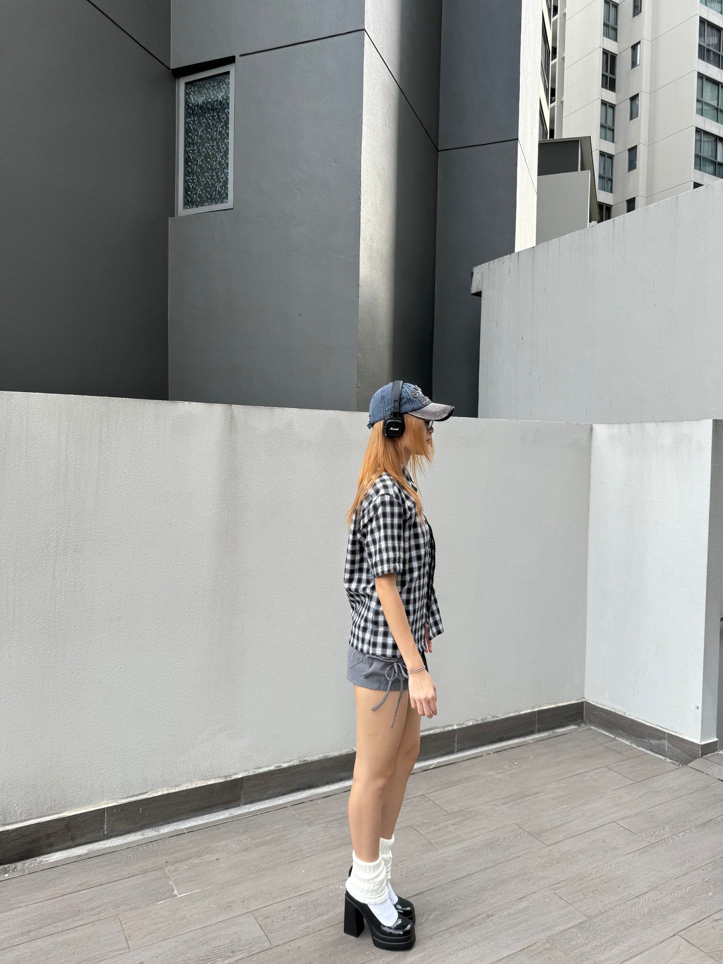 Vintage Cropped Collared Shirt - Checkered black