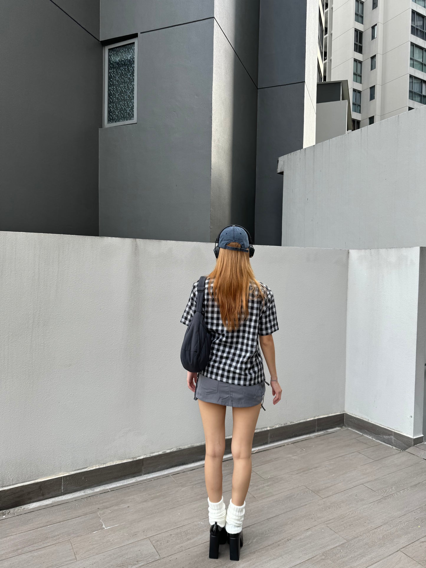 Vintage Cropped Collared Shirt - Checkered black