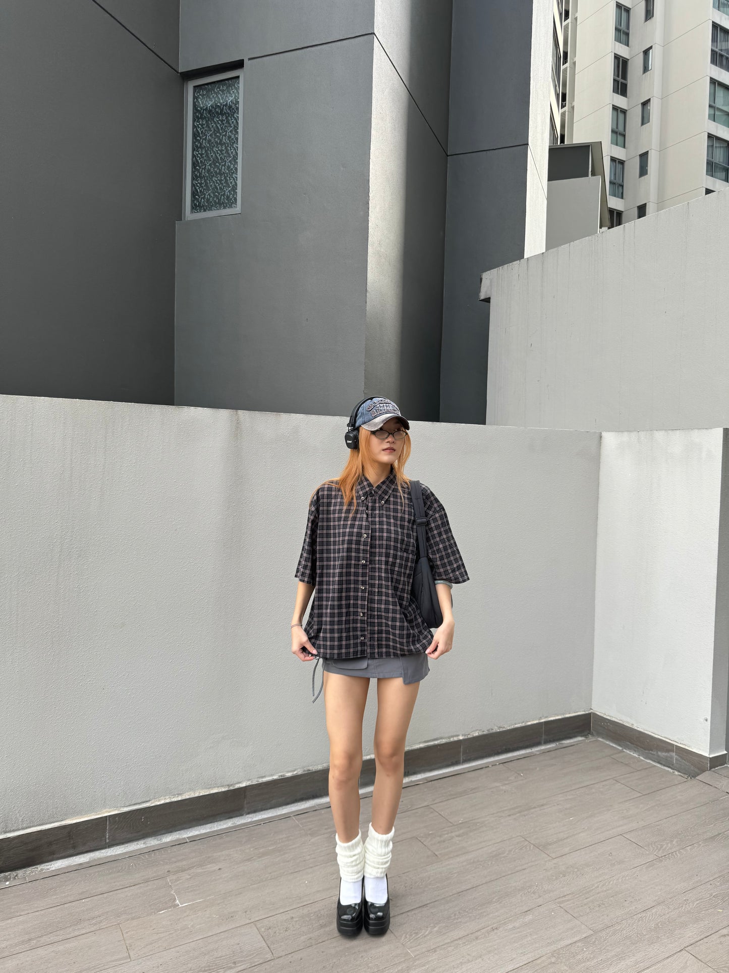 Vintage Cropped Collared Shirt - Black