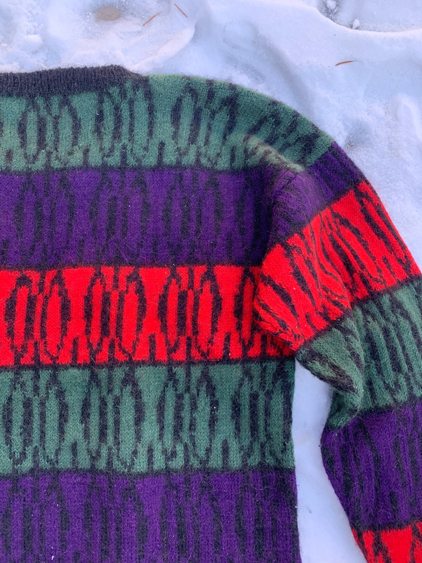 Knitted Japanese Sweater - Christmas Pop